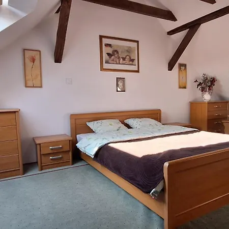 Dom Nad Wisla Czernichow (Krakow)